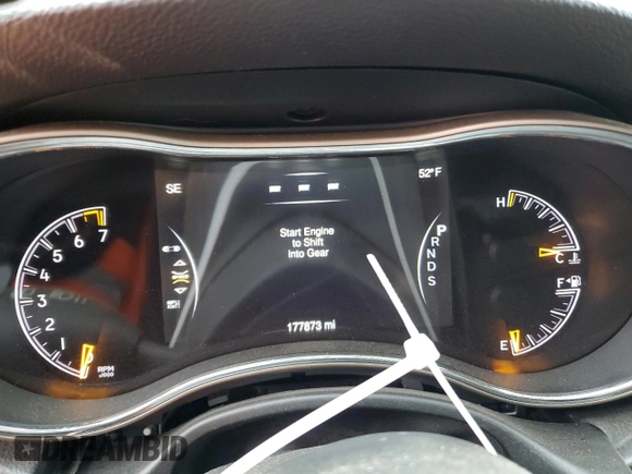 2014 Jeep Grand Cherokee Laredo with VIN 1C4RJFAG2EC329520, listed as a Copart auction lot 47924115 with 177,873 mi miles and Salvage Title. Bid and sale history available at carsss.com. Image 9.