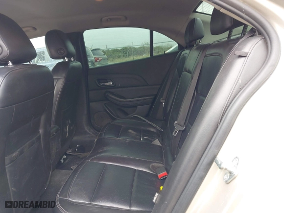 2015 Chevrolet Malibu LTZ with VIN 1G11F5SL3FF328986, listed as a IAAI auction lot 41578501 with 147,998 mi miles. Bid and sale history available at carsss.com. Image 5.