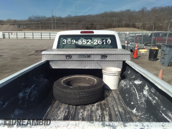 2006 Ford Ranger XL z VIN 1FTYR10D86PA56088, wystawiony jako IAAI lot #41770658 z przebiegiem 186 864 mil mil oraz . Historia ofert i sprzedaży dostępna na DreamBid. Obrazek 8.