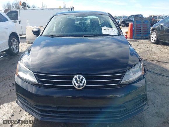 2017 Volkswagen Jetta 1.4T S with VIN 3VW167AJ4HM333245, listed as a IAAI auction lot 41582993 with 121,874 mi miles. Bid and sale history available at carsss.com. Image 12.