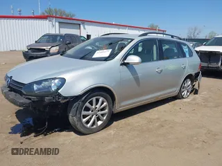 2011 Volkswagen Jetta SE with VIN 3VWPX7AJ7BM640228, listed as a IAAI auction lot 42102277 with 134,936 mi miles and . Bid and sale history available at DreamBid. Image 19.