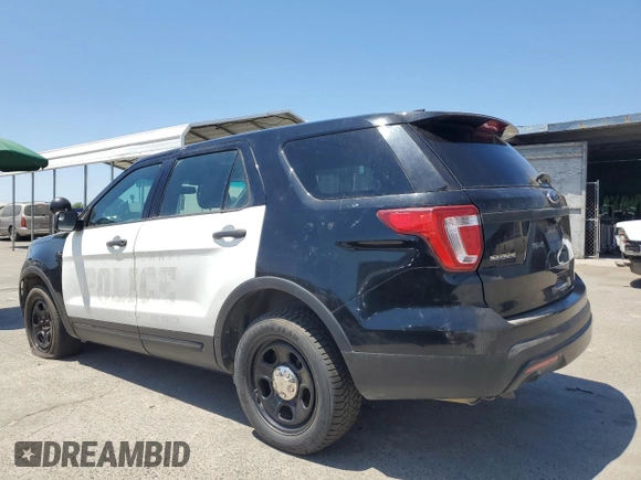 2016 Ford Police Interceptor Utility z VIN 1FM5K8ARXGGA52390, wystawiony jako Copart lot #60826115 z przebiegiem 139 844 mil mil oraz Czysty tytuł • Clean title. Historia ofert i sprzedaży dostępna na DreamBid. Obrazek 2.