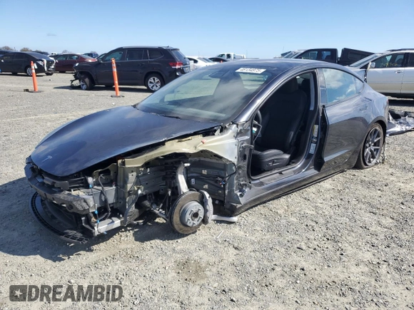 2024 Tesla Model 3 z VIN 5YJ3E1EA8RF741761, wystawiony jako Copart lot #46134875 z przebiegiem 15 537 mil mil oraz Szkoda całkowita • Salvage title. Historia ofert i sprzedaży dostępna na DreamBid. Obrazek 1.