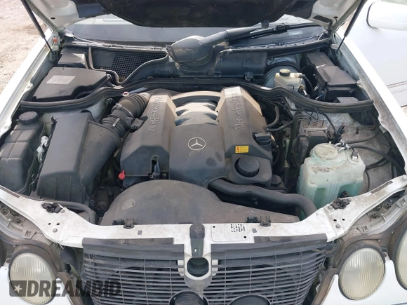 1998 Mercedes-Benz E-Class with VIN WDBJF65FXWA615255, listed as a IAAI auction lot 42146962 with 219,710 mi miles. Bid and sale history available at carsss.com. Image 10.