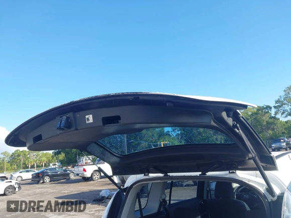 2007 Mazda 5 Touring с VIN JM1CR293470141885, выставлен на аукционе IAAI как лот 42576281 с пробегом 131 094 миль миль и . История ставок и продаж доступна на DreamBid. Изображение 14.