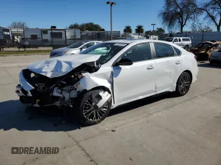 2024 Kia Forte GT-Line with VIN 3KPF54AD1RE840877, listed as a Copart auction lot 46530485 with 6,421 mi miles and Salvage Title. Bid and sale history available at carsss.com. Image 1.