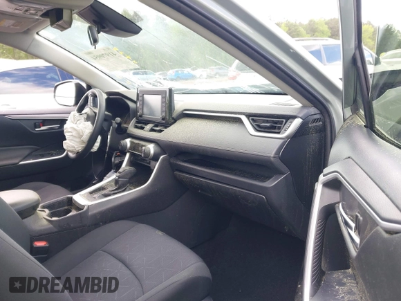2019 Toyota RAV4 XLE with VIN JTMW1RFV7KD035614, listed as a IAAI auction lot 41970954 with 60,377 mi miles and . Bid and sale history available at DreamBid. Image 5.