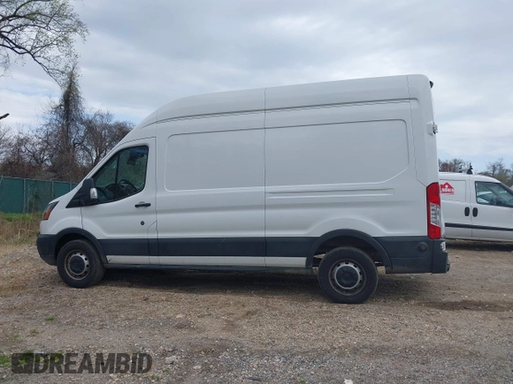 2019 Ford Transit with VIN 1FTBW2XGXKKB14763, listed as a IAAI auction lot 41924696 with 58,122 mi miles and . Bid and sale history available at DreamBid. Image 13.