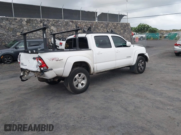 2010 Toyota Tacoma PreRunner z VIN 3TMJU4GN8AM103120, wystawiony jako IAAI lot #42226797 z przebiegiem 237 153 mil mil oraz . Historia ofert i sprzedaży dostępna na DreamBid. Obrazek 4.