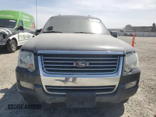 2009 Ford Explorer XLT z VIN 1FMEU63E79UA43921, wystawiony jako Copart lot #53100125 z przebiegiem 251 817 mil mil oraz Tytuł czysty. Historia ofert i sprzedaży dostępna na DreamBid. Obrazek 5.