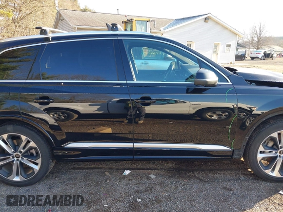 2022 Audi Q7 Premium Plus with VIN WA1LXBF74ND017516, listed as a IAAI auction lot 41814246 with 40,533 mi miles and . Bid and sale history available at DreamBid. Image 14.