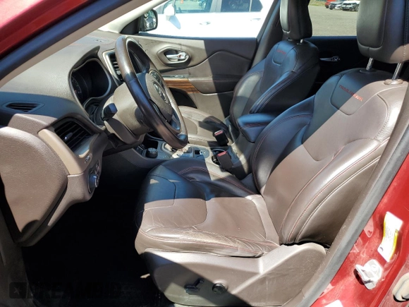 2014 Jeep Cherokee Trailhawk с VIN 1C4PJMBS8EW268056, выставлен на аукционе Copart как лот 54951885 с пробегом 111 678 миль миль и Списание • Salvage title. История ставок и продаж доступна на DreamBid. Изображение 7.