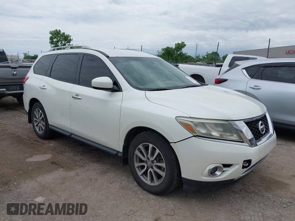 2015 Nissan Pathfinder Platinum with VIN 5N1AR2MN1FC619382, listed as a IAAI auction lot 42221642 with 118,838 mi miles and . Bid and sale history available at DreamBid. Image 1.