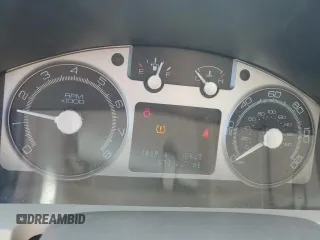 2008 Mercury Mariner Premier с VIN 4M2CU87128KJ40821, выставлен на аукционе Copart как лот 45548105 с пробегом 57 712 миль миль и Списание • Salvage title. История ставок и продаж доступна на DreamBid. Изображение 9.