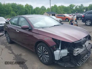 2023 Nissan Altima SV z VIN 1N4BL4DW2PN387692, wystawiony jako IAAI lot #42278434 z przebiegiem 37 587 mil mil oraz . Historia ofert i sprzedaży dostępna na DreamBid. Obrazek 1.