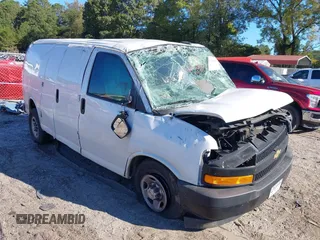 2023 Chevrolet Express Cargo Van with VIN 1GCWGAFP3P1242544, listed as a IAAI auction lot 40611464 with 32,464 mi miles. Bid and sale history available at carsss.com. Image 1.