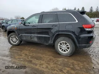 2020 Jeep Grand Cherokee Laredo with VIN 1C4RJFAG1LC125417, listed as a Copart auction lot 45422565 with 104,748 mi miles and Clean title. Bid and sale history available at DreamBid. Image 2.
