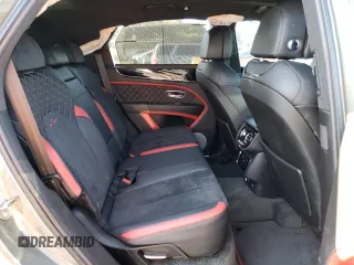 2021 Bentley Bentayga Speed z VIN SJAAR2ZV3MC036226, wystawiony jako Copart lot #72161594 z przebiegiem 23 717 mil mil oraz Szkoda całkowita • Salvage title. Historia ofert i sprzedaży dostępna na DreamBid. Obrazek 11.
