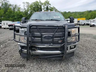 2019 Ford F-350 XL z VIN 1FT8W3DT0KEG02877, wystawiony jako Copart lot #56856905 z przebiegiem 215 078 mil mil oraz Szkoda całkowita • Salvage title. Historia ofert i sprzedaży dostępna na DreamBid. Obrazek 5.