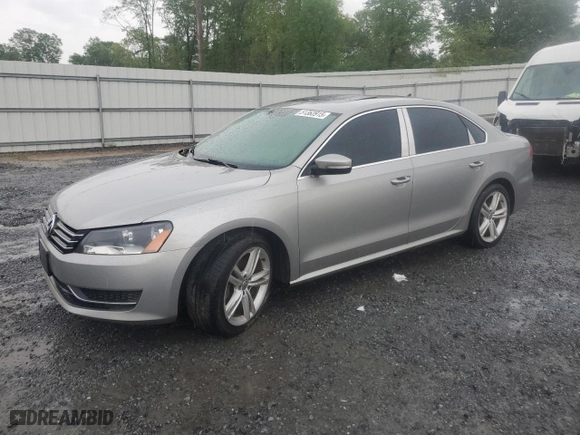 2014 Volkswagen Passat SE w/Sunroof with VIN 1VWBT7A38EC044591, listed as a Copart auction lot 51363915 with 134,160 mi miles and Clean Title. Bid and sale history available at carsss.com. Image 1.