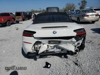 2019 BMW Z4 sDrive30i with VIN WBAHF3C58KWW33806, listed as a Copart auction lot 45221515 with 19,130 mi miles and Salvage Title. Bid and sale history available at carsss.com. Image 6.