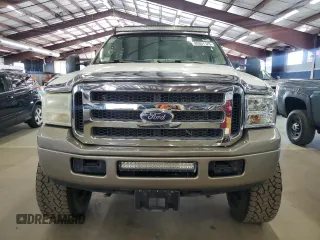 2005 Ford Excursion Eddie Bauer with VIN 1FMSU45P25EC42465, listed as a Copart auction lot 65351125 with 232,471 mi miles and Clean title. Bid and sale history available at DreamBid. Image 5.