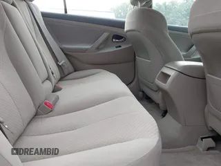 2008 Toyota Camry LE z VIN 4T1BE46K68U774036, wystawiony jako IAAI lot #42349132 z przebiegiem 213 721 mil mil oraz . Historia ofert i sprzedaży dostępna na DreamBid. Obrazek 8.