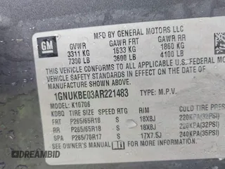 2010 Chevrolet Tahoe LT z VIN 1GNUKBE03AR221483, wystawiony jako IAAI lot #42157016 z przebiegiem 233 193 mil mil oraz . Historia ofert i sprzedaży dostępna na DreamBid. Obrazek 9.