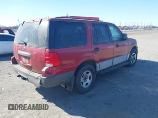 2004 Ford Expedition XLS with VIN 1FMRU13W74LA41727, listed as a IAAI auction lot 41823406 with 276,425 mi miles. Bid and sale history available at carsss.com. Image 4.