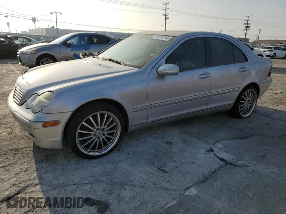 2004 Mercedes-Benz C 320 with VIN WDBRF64J84F450198, listed as a Copart auction lot 83259704 with 104,005 mi miles and Clean Title. Bid and sale history available at DreamBid. Image 1.