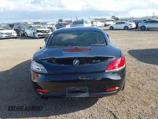 2012 BMW Z4 sDrive28i z VIN WBALL5C56CE716558, wystawiony jako IAAI lot #42065347 z przebiegiem 93 438 mil mil oraz . Historia ofert i sprzedaży dostępna na DreamBid. Obrazek 15.