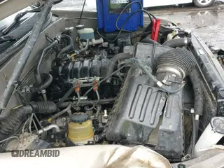 2006 Toyota Tundra SR5 с VIN 5TBRT34126S482746, выставлен на аукционе IAAI как лот 42470735 с пробегом 204 124 миль миль и . История ставок и продаж доступна на DreamBid. Изображение 23.