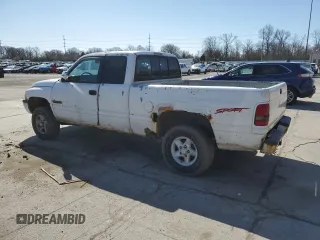 1997 Dodge 1500 with VIN 1B7HF13ZXVJ581204, listed as a Copart auction lot 50525235 with 192,011 mi miles and Salvage Title. Bid and sale history available at DreamBid. Image 2.