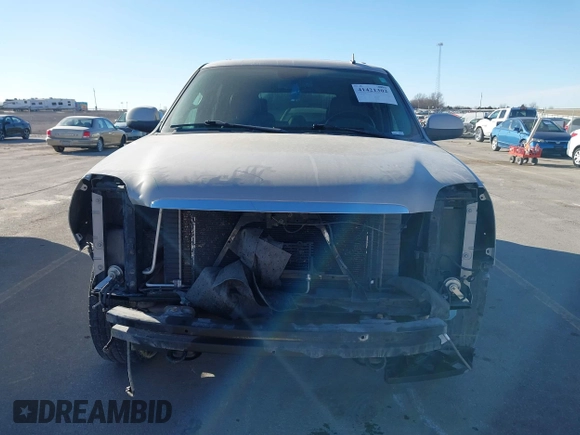 2009 GMC Yukon SLT w/4SA with VIN 1GKFK33039J117245, listed as a IAAI auction lot 41421302 with 199,864 mi miles. Bid and sale history available at carsss.com. Image 12.