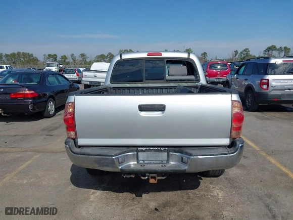 2007 Toyota Tacoma with VIN 3TMLU42N37M011891, listed as a IAAI auction lot 41662957 with 273,821 mi miles. Bid and sale history available at carsss.com. Image 16.