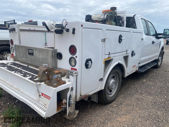 2019 Ford F-350 XL с VIN 1FD7X3A68KEG78527, выставлен на аукционе IAAI как лот 42636585 с пробегом 145 652 миль миль и . История ставок и продаж доступна на DreamBid. Изображение 4.