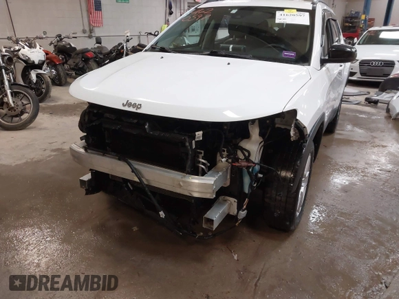 2022 Jeep Compass Latitude with VIN 3C4NJDBB9NT147839, listed as a IAAI auction lot 41620597 with 26,350 mi miles and . Bid and sale history available at DreamBid. Image 6.