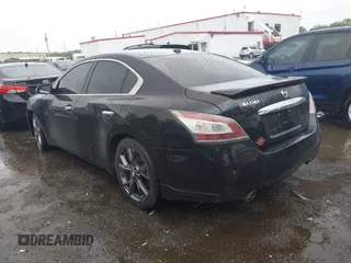 2014 Nissan Maxima SV z VIN 1N4AA5AP5EC910054, wystawiony jako IAAI lot #42251371 z przebiegiem 208 413 mil mil oraz . Historia ofert i sprzedaży dostępna na DreamBid. Obrazek 3.
