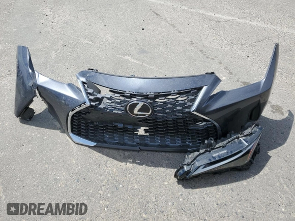 2024 Lexus IS 300 z VIN JTHDA1D20R5129189, wystawiony jako Copart lot #53465435 z przebiegiem 31 959 mil mil oraz Szkoda całkowita • Salvage title. Historia ofert i sprzedaży dostępna na DreamBid. Obrazek 12.