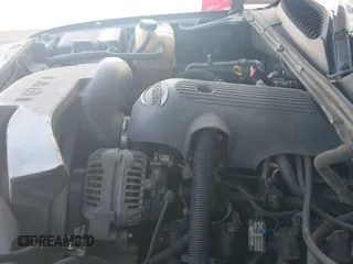 2002 Chevrolet Suburban Z71 с VIN 3GNFK16Z22G194004, выставлен на аукционе IAAI как лот 42548332 с пробегом Не указан миль и . История ставок и продаж доступна на DreamBid. Изображение 16.