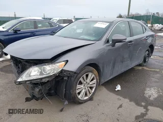 2014 Lexus ES 330 with VIN JTHBK1GG0E2113100, listed as a IAAI auction lot 41309816 with 233,535 mi miles and . Bid and sale history available at DreamBid. Image 18.