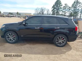 2014 Kia Sorento SX Limited with VIN 5XYKWDA77EG471803, listed as a IAAI auction lot 41682414 with 156,220 mi miles. Bid and sale history available at carsss.com. Image 13.