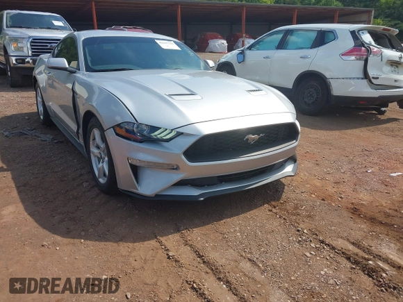 2018 Ford Mustang EcoBoost z VIN 1FA6P8TH6J5174509, wystawiony jako IAAI lot #42627744 z przebiegiem 83 093 mil mil oraz . Historia ofert i sprzedaży dostępna na DreamBid. Obrazek 1.