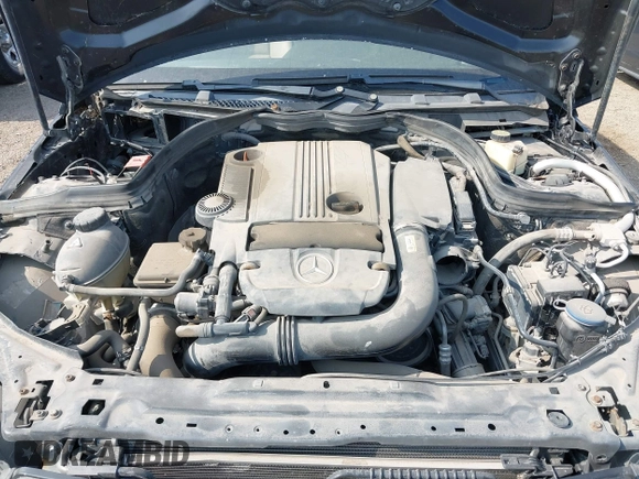 2013 Mercedes-Benz C-Class C 250 Sport with VIN WDDGF4HB8DR296080, listed as a IAAI auction lot 42118476 with 1 mi miles. Bid and sale history available at carsss.com. Image 10.