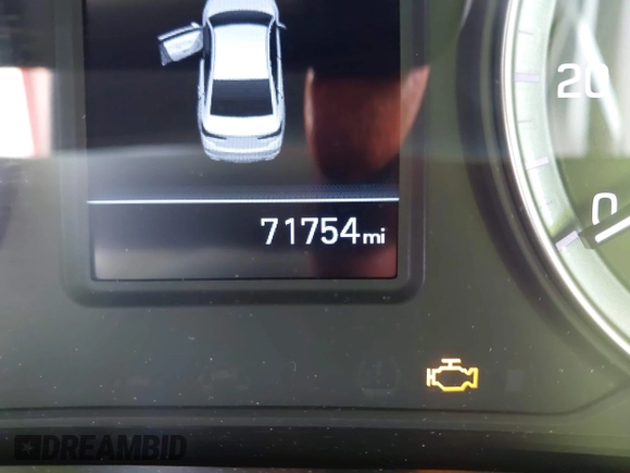 2018 Hyundai Sonata SE z VIN 5NPE24AF3JH614846, wystawiony jako IAAI lot #42363289 z przebiegiem 71 754 mil mil oraz . Historia ofert i sprzedaży dostępna na DreamBid. Obrazek 16.