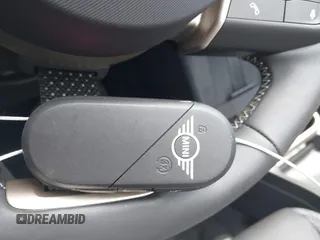 2025 MINI Convertible with VIN WMW23GX01S2X08664, listed as a IAAI auction lot 42506008 with 1,641 mi miles and . Bid and sale history available at DreamBid. Image 11.