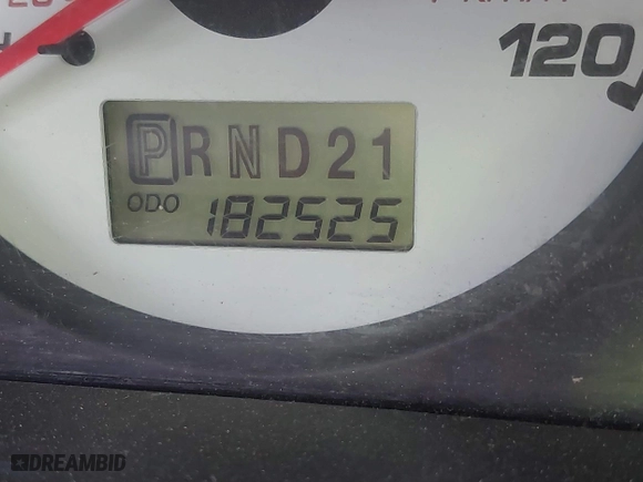2004 Ford Escape XLT with VIN 1FMYU93164KA96674, listed as a IAAI auction lot 41780474 with 182,525 mi miles. Bid and sale history available at carsss.com. Image 15.