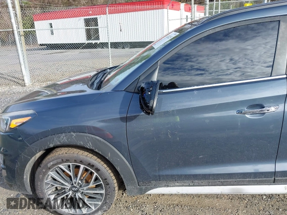 2019 Hyundai Tucson Ultimate with VIN KM8J3CAL6KU042315, listed as a IAAI auction lot 41924215 with 105,333 mi miles. Bid and sale history available at carsss.com. Image 19.