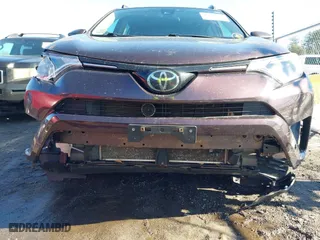 2018 Toyota RAV4 XLE with VIN 2T3RFREV6JW839890, listed as a IAAI auction lot 41654804 with 72,038 mi miles. Bid and sale history available at carsss.com. Image 17.