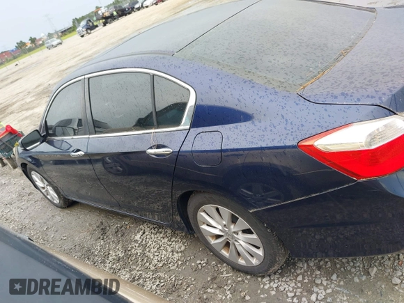 2013 Honda Accord EX z VIN 1HGCR2F71DA235754, wystawiony jako IAAI lot #42415716 z przebiegiem 157 642 mil mil oraz . Historia ofert i sprzedaży dostępna na DreamBid. Obrazek 14.